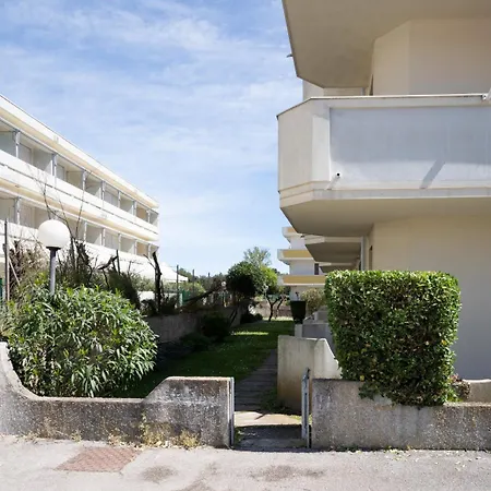 Bright Summer Pool-parking -30m Dal Mare Appartement