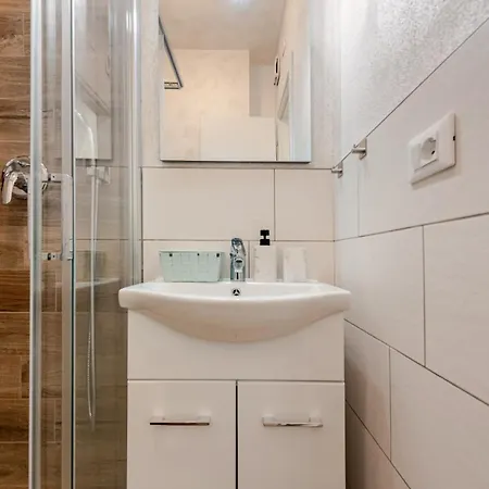 Appartement Bright Summer Pool-parking -30m Dal Mare