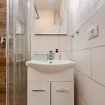 Apartmán Bright Summer Pool-parking -30m Dal Mare