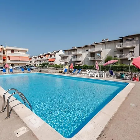 Bright Summer Pool-parking -30m Dal Mare Apartmán Bacucco