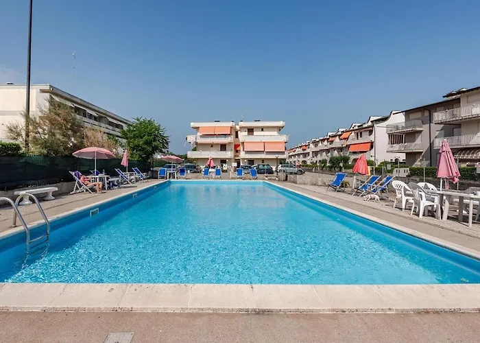 Apartamento Bright Summer Pool-parking -30m Dal Mare